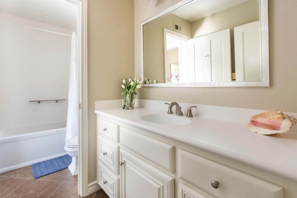 bathroom remodeling contractors
