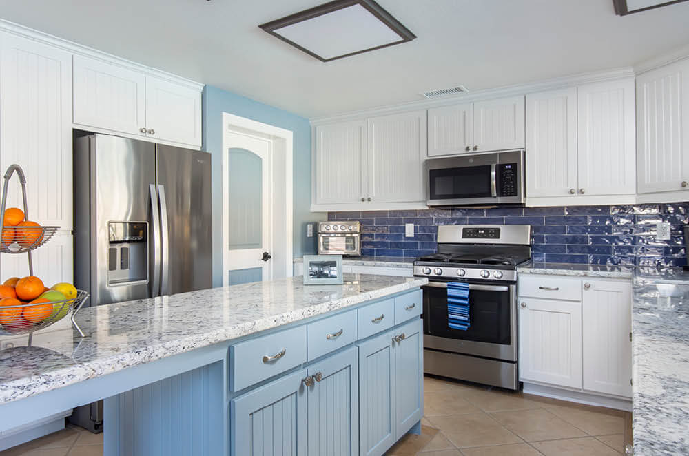 7 Tips for Remodeling a Small Space Kitchen for Maximum Functionality and Beauty - Lenton Company