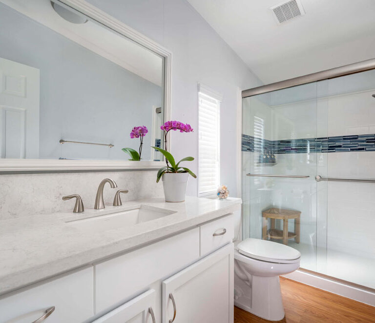 DESIGN INSPIRATION: A Smarter Middle Ground for Bathroom Remodeling - Lenton Company