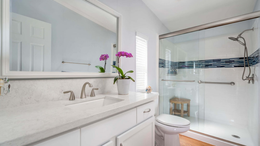 DESIGN INSPIRATION: A Smarter Middle Ground for Bathroom Remodeling - Lenton Company