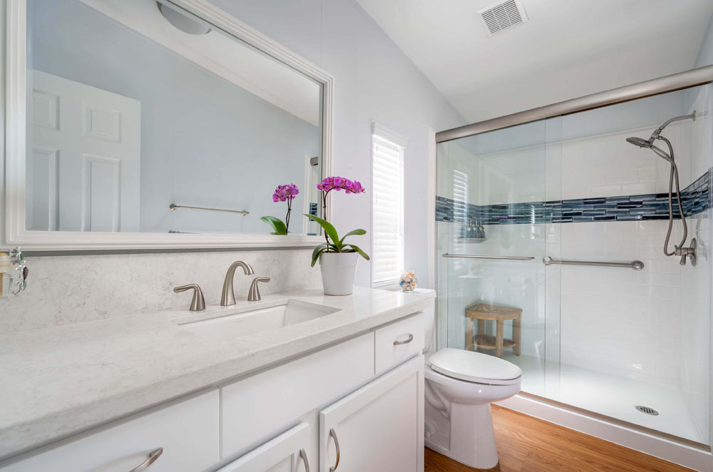 DESIGN INSPIRATION: A Smarter Middle Ground for Bathroom Remodeling - Lenton Company